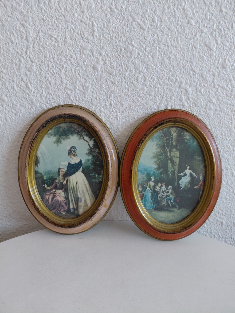 Pair of Baroque style Framed Artwork Pictures Handcrafted  in Italy Action